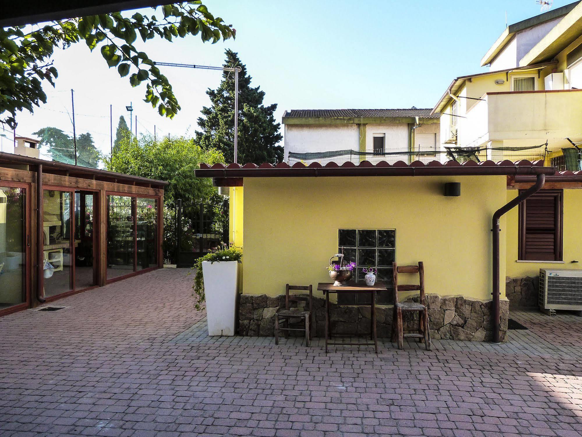 Bramasole Bed and Breakfast Quartu SantʼElena Εξωτερικό φωτογραφία